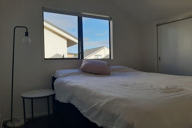 Photo of property in 46 Benchmark Drive, Massey, Auckland, 0614