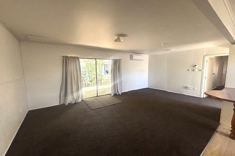 Photo of property in 38 Brentford Place, Manurewa, Auckland, 2102