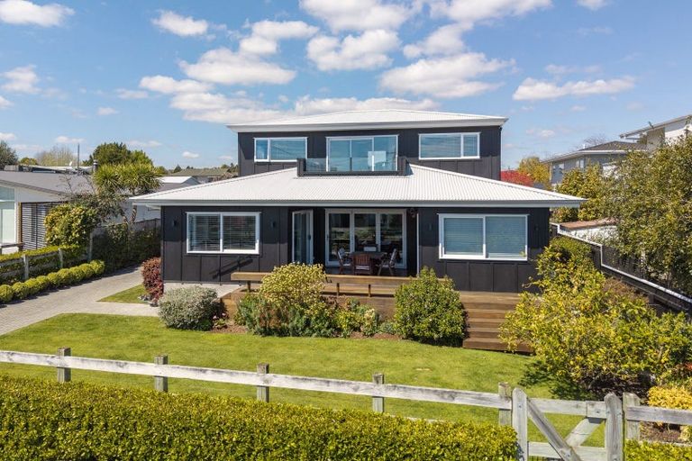 Photo of property in 24 Rainbow Drive, Rainbow Point, Taupo, 3330