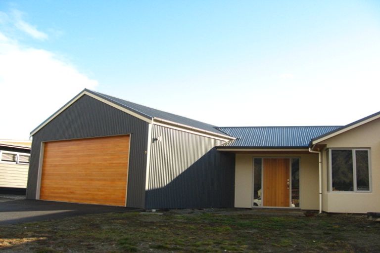 Photo of property in 3 Castalia Drive, Lake Hayes, Queenstown, 9304