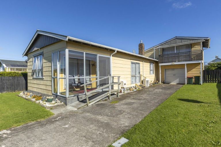 Photo of property in 11a Queen Street, Waitara, 4320