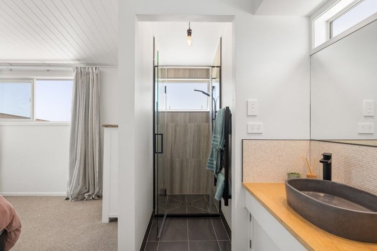 Photo of property in 65 Hinewa Road, Otumoetai, Tauranga, 3110