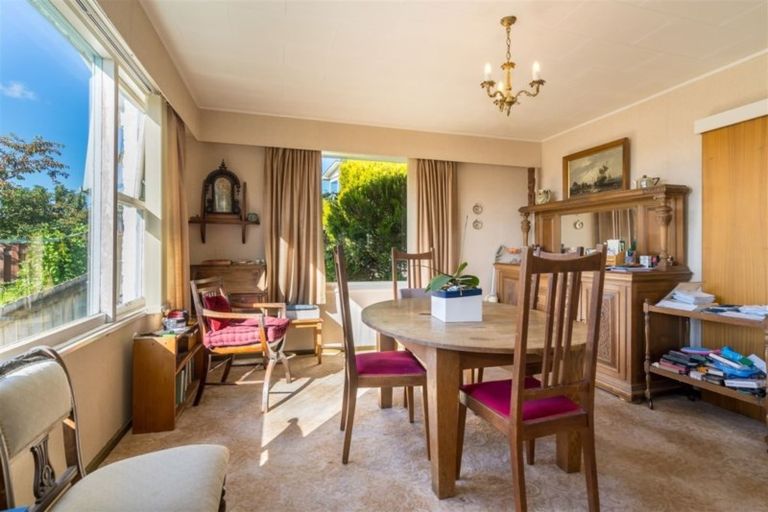 Photo of property in 39 Pioneer Crescent, Helensburgh, Dunedin, 9010