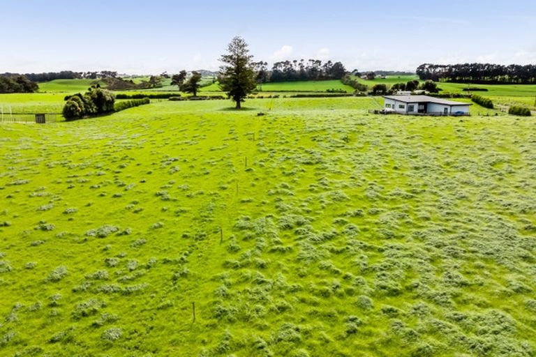 Photo of property in 203 Kakaramea Road, Kakaramea, Patea, 4598