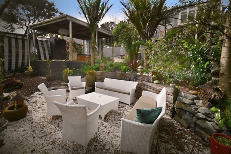 Photo of property in 12 Kendale Drive, Leigh, 0985