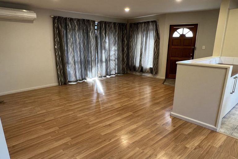 Photo of property in 2 Bellbrook Crescent, Shirley, Christchurch, 8013
