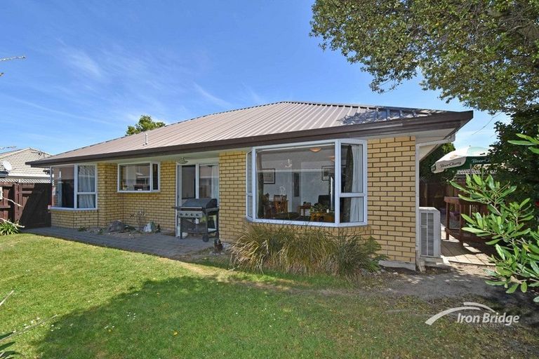 Photo of property in 2/65 Tyrone Street, Belfast, Christchurch, 8051