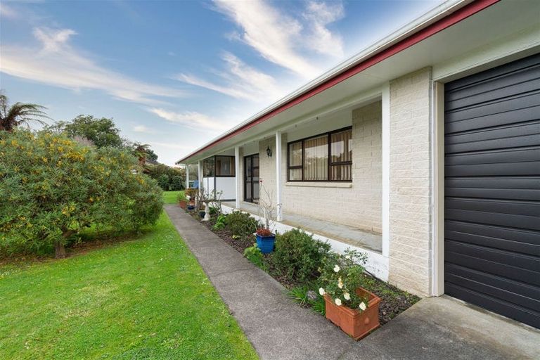 Photo of property in 34 Oriwa Crescent, Otaki, 5512