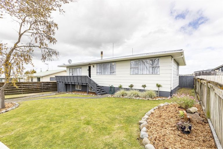 Photo of property in 8 Heatherlea Heights, Feilding, 4702