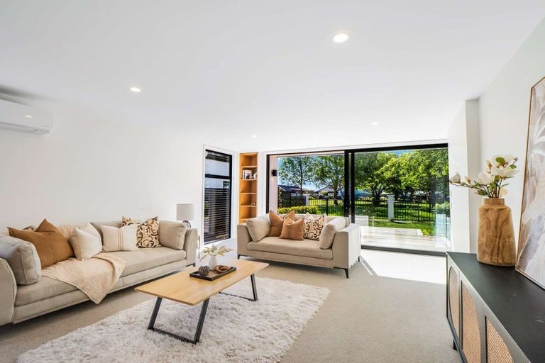 Photo of property in 10 Saint James Place, Rangiora, 7400