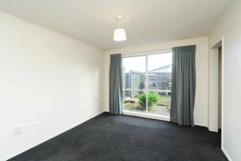 Photo of property in 41 Acacia Street, Kelvin Grove, Palmerston North, 4414