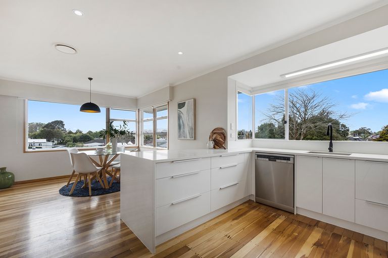 Photo of property in 42 Byron Street, Leamington, Cambridge, 3432