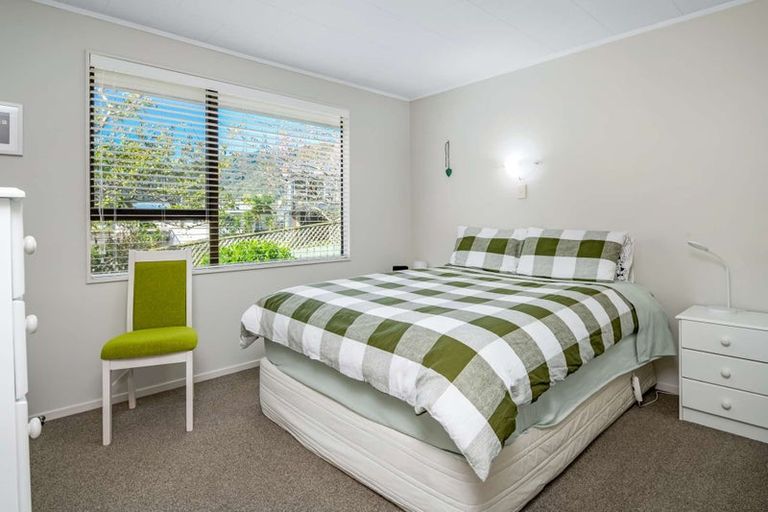 Photo of property in 3 Webster Place, Picton, 7220