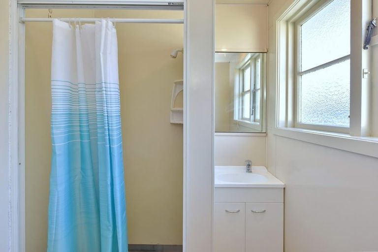 Photo of property in 25 Auburn Avenue, Upper Riccarton, Christchurch, 8041