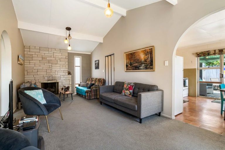 Photo of property in 109a Linton Crescent, Whangamata, 3620