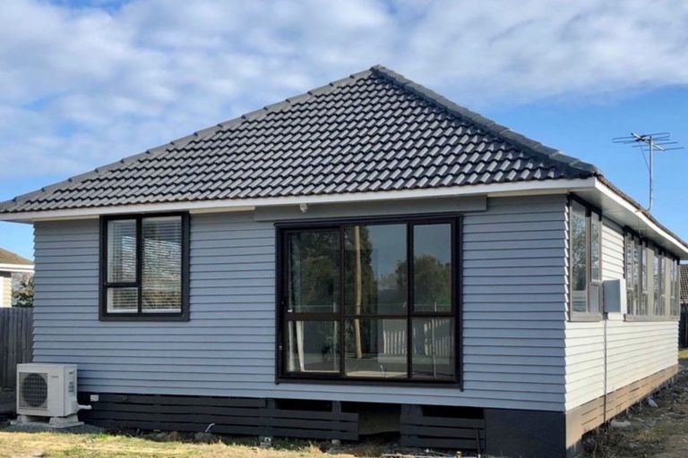 Photo of property in 32 Garvins Road, Hornby, Christchurch, 8042