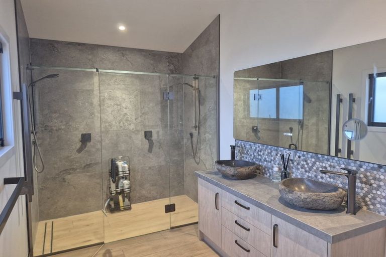 Photo of property in 105 Mahoe Place, Matarangi, Whitianga, 3592