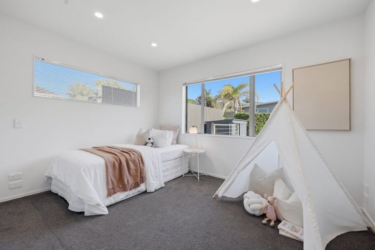 Photo of property in 106a Moa Road, Point Chevalier, Auckland, 1022