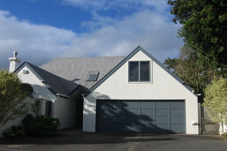 Photo of property in 1 Manuka Avenue, Woburn, Lower Hutt, 5010