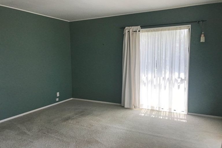 Photo of property in 1/8 Daria Place, Northpark, Auckland, 2013