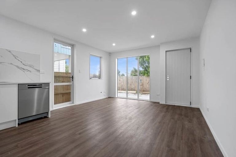 Photo of property in 305e Porchester Road, Takanini, 2112