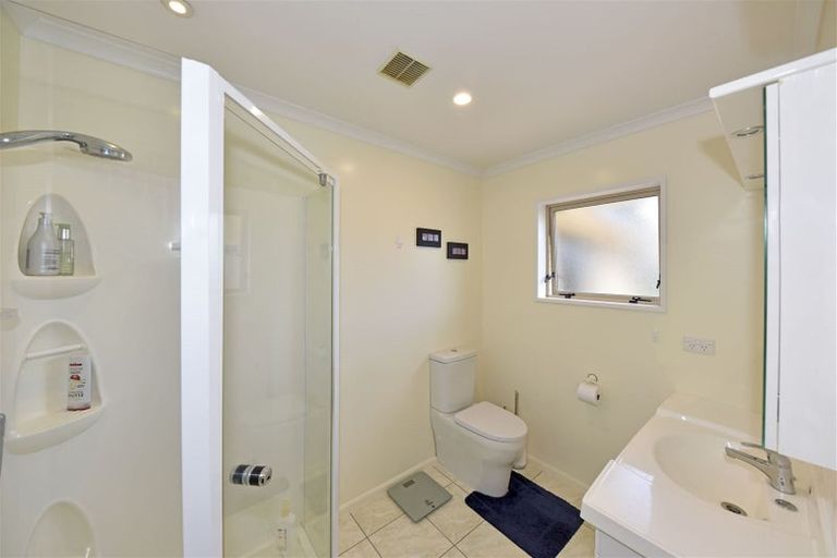 Photo of property in 53 Skyedale Drive, Harewood, Christchurch, 8051