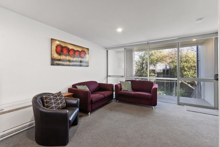 Photo of property in 2/86 Brockworth Place, Riccarton, Christchurch, 8011