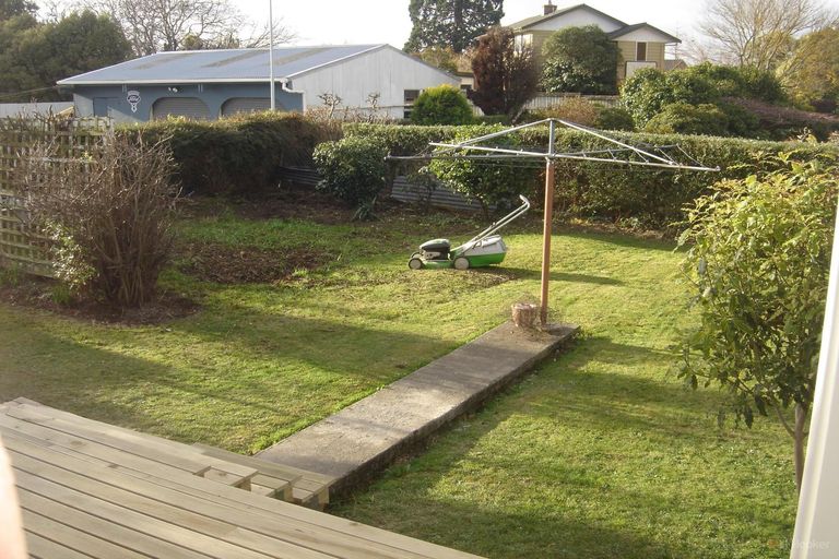 Photo of property in 10 Parsonage Road, Waimate, 7924