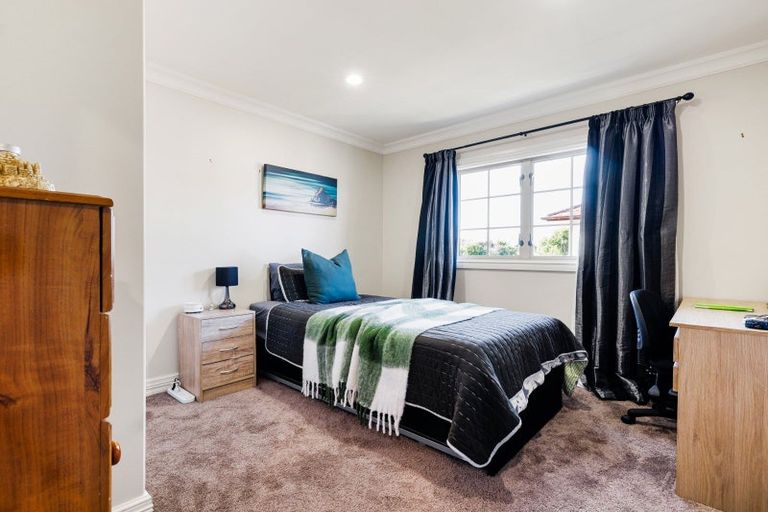 Photo of property in 30 Nielsen Gardens, Rototuna, Hamilton, 3210