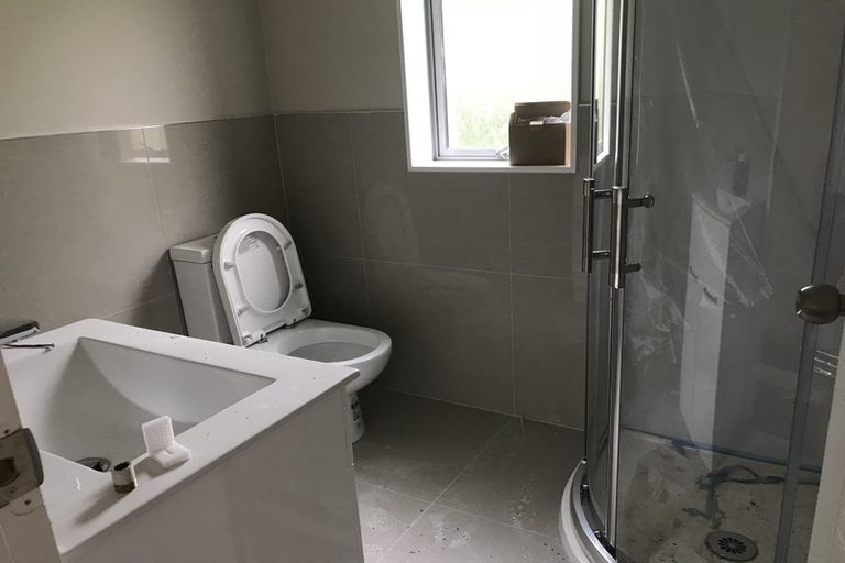 Photo of property in 15 Walnut Lane, Browns Bay, Auckland, 0630