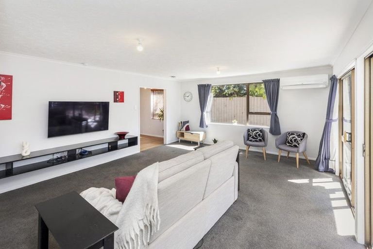 Photo of property in 19 Inglis Street, Phillipstown, Christchurch, 8011