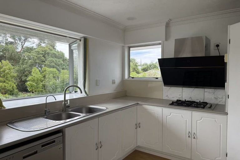 Photo of property in 74 Marlborough Avenue, Glenfield, Auckland, 0629