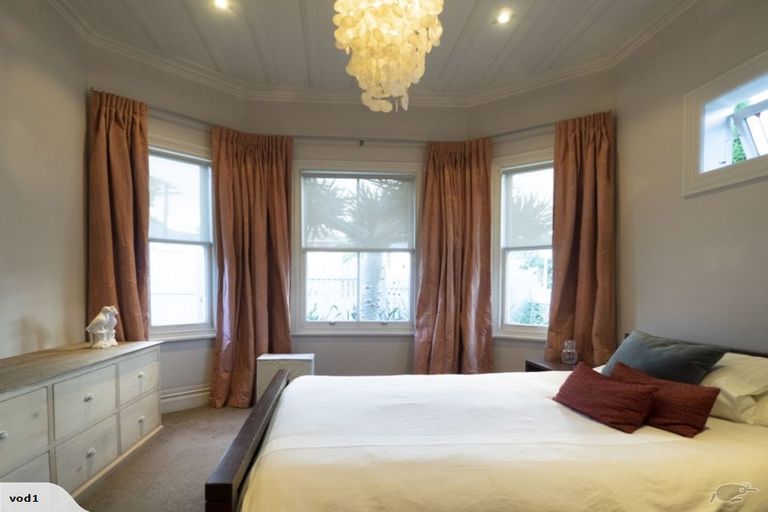 Photo of property in 17 Grosvenor Street, Grey Lynn, Auckland, 1021