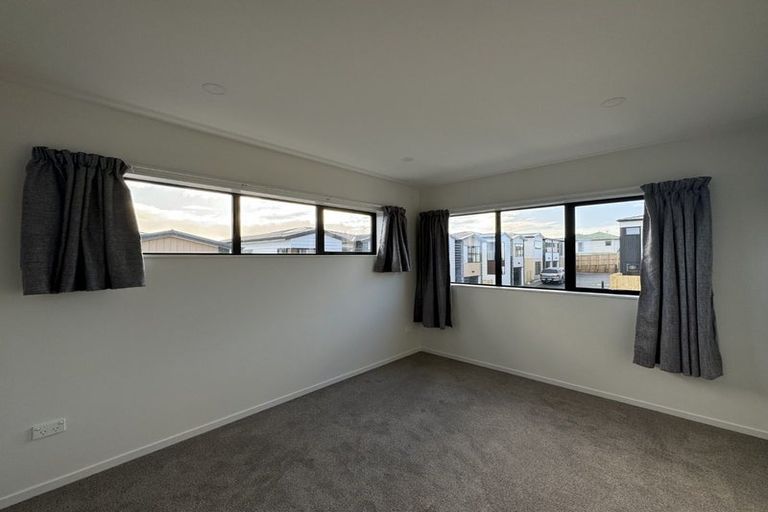 Photo of property in 20 Elegant Lane, Ranui, Auckland, 0612