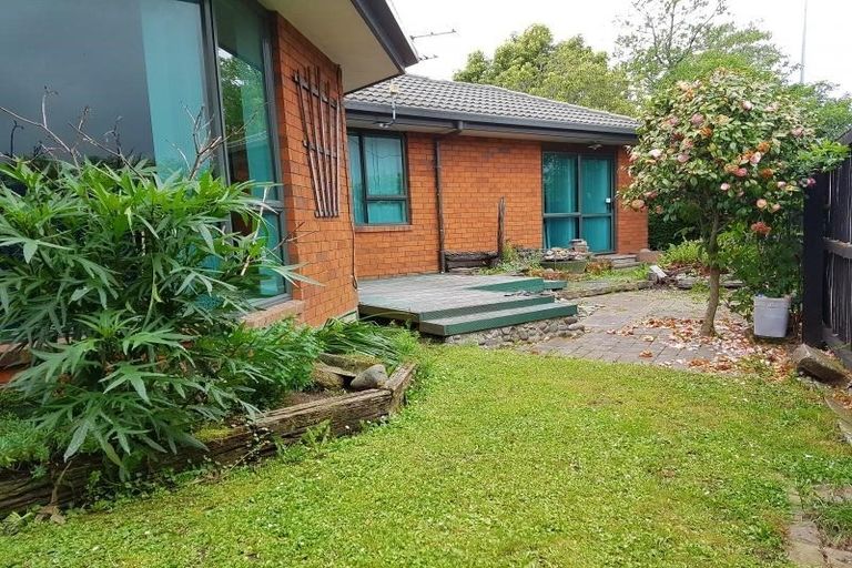 Photo of property in 124a Saint Johns Street, Bromley, Christchurch, 8062