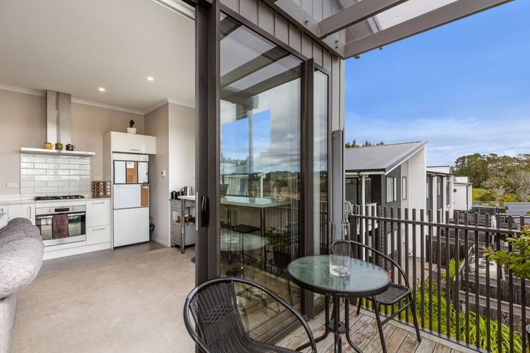 Photo of property in 24 Pukewhero Rise, Westgate, Auckland, 0614