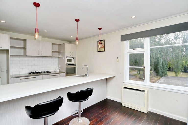 Photo of property in 27 Burwood Road, Burwood, Christchurch, 8083