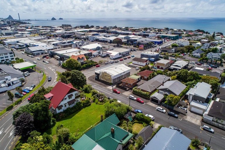 Photo of property in 37 Hobson Street, New Plymouth, 4312