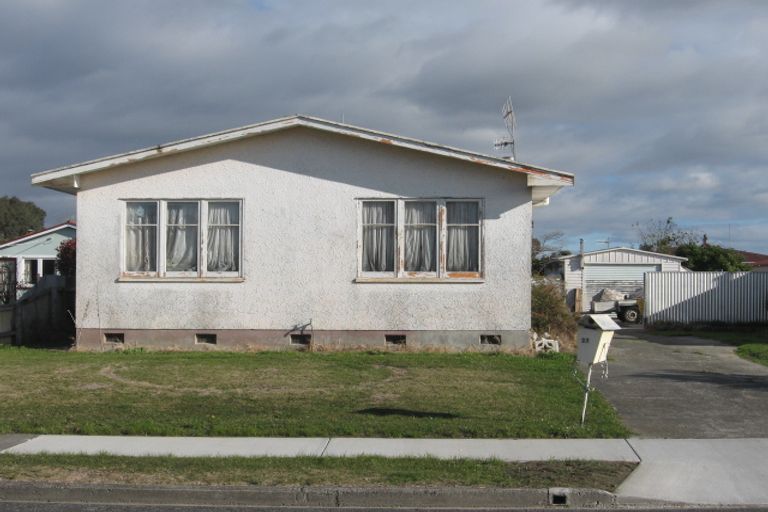 Photo of property in 23 Shackleton Street, Maraenui, Napier, 4110