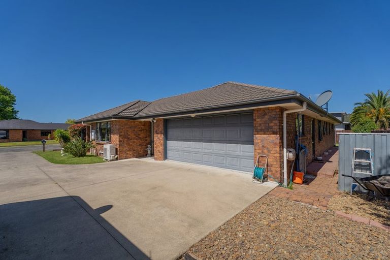 Photo of property in 16 Cobham Lane, Whitianga, 3510