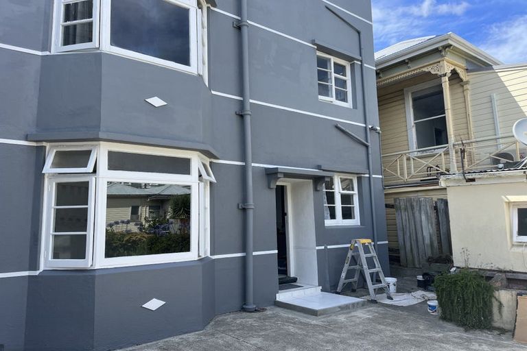 Photo of property in 118 Austin Street, Mount Victoria, Wellington, 6011