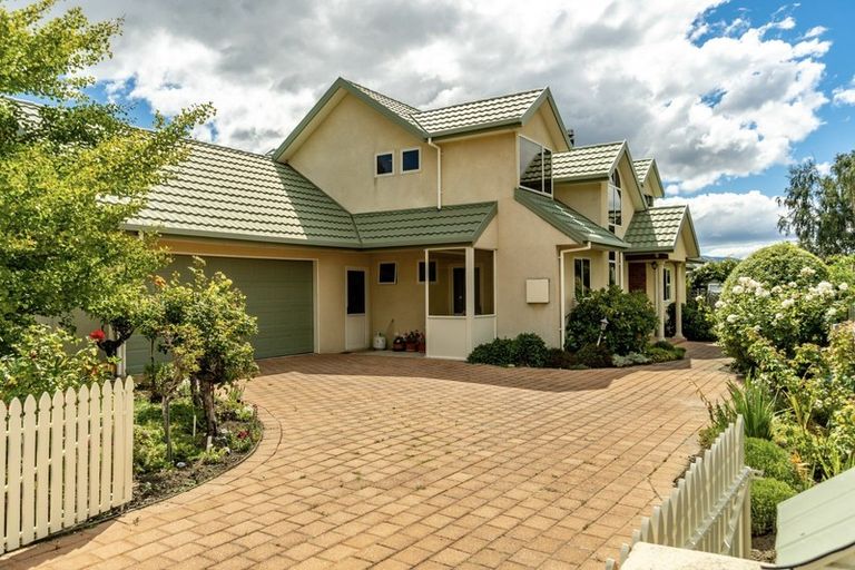 Photo of property in 27 Melmore Terrace, Cromwell, 9310