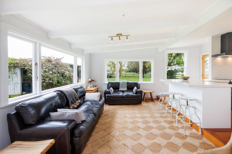 Photo of property in 11 Lawton Road, Feilding, 4775
