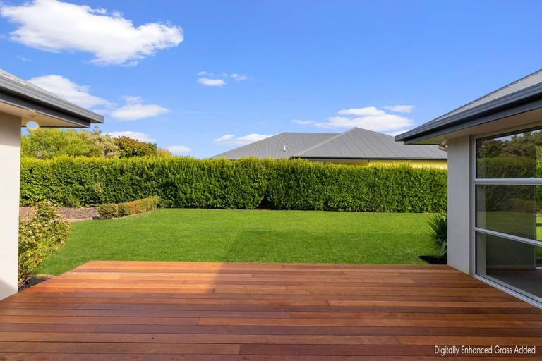 Photo of property in 24 Hemingway Place, Spencerville, Christchurch, 8083