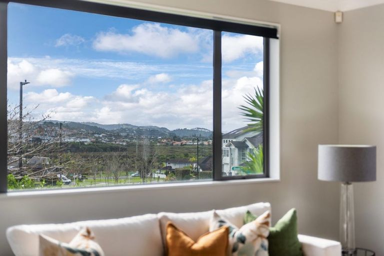 Photo of property in 16 Major Henry Greens, Silverdale, 0932