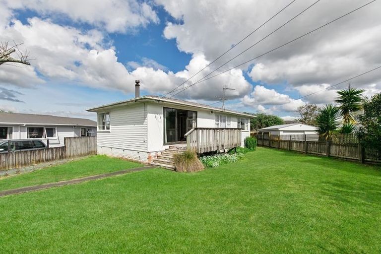Photo of property in 76 Cargill Street, Papakura, 2110