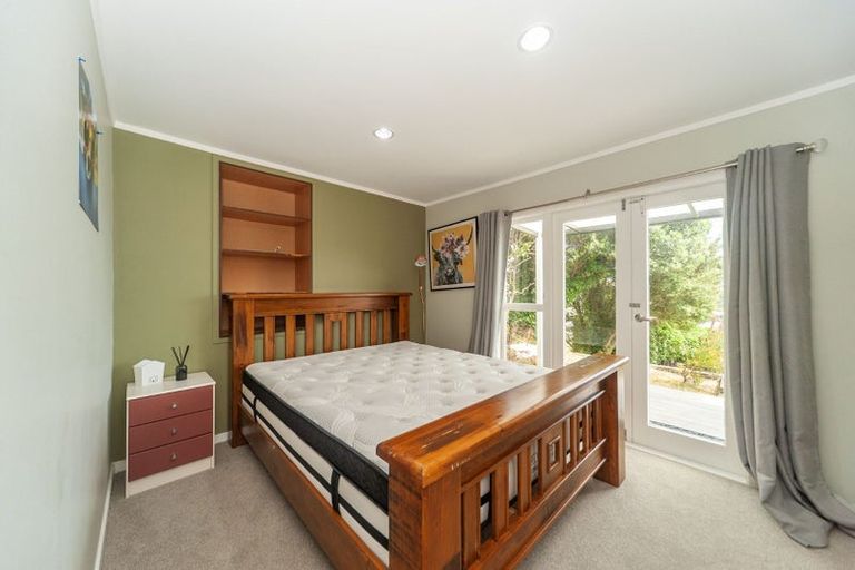 Photo of property in 49 Nevay Road, Miramar, Wellington, 6022