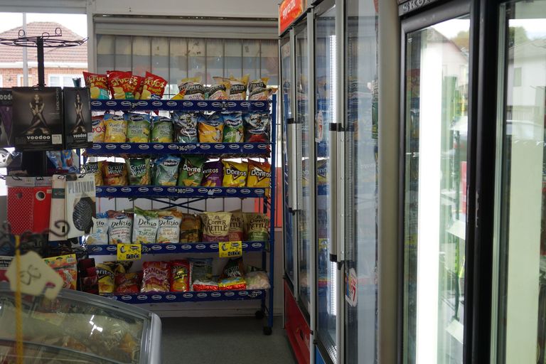 Photo of property in 36 Kayes Road, Pukekohe, 2120