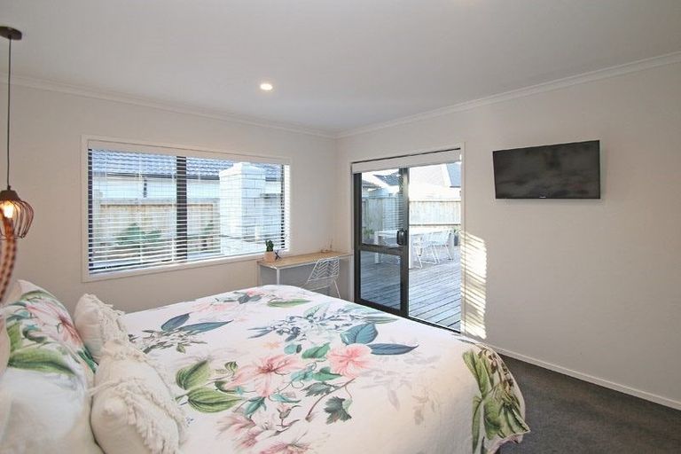 Photo of property in 42 Marion Crescent, Papamoa Beach, Papamoa, 3118