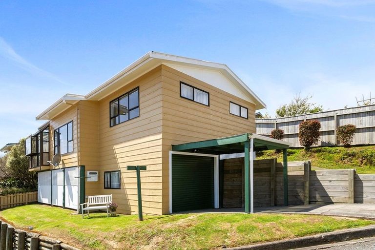 Photo of property in 4a Arawhata Street, Ranui, Porirua, 5024